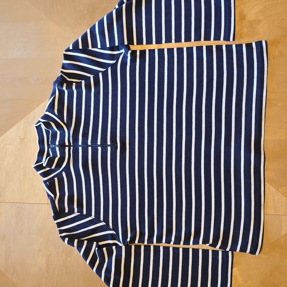 L.L. Bean -Blue and White Striped  Long Sleeve 1/4 Zip Pullover. Size L - Picture 2 of 4